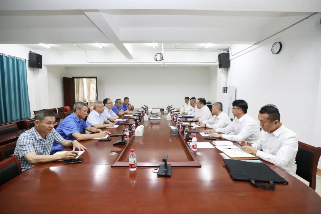 1713490044347005.jpg 中海石油气电集团到访海南矿业1.jpg